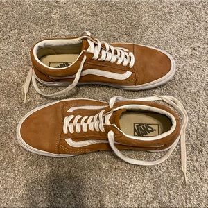 Mens 10.5. Womens 12. Caramel brown Vans